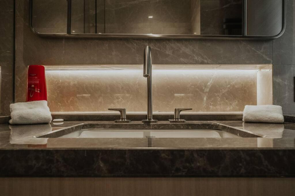 Serviced Luxurious 3+1 In Address Emaar Square Istambul Exterior foto