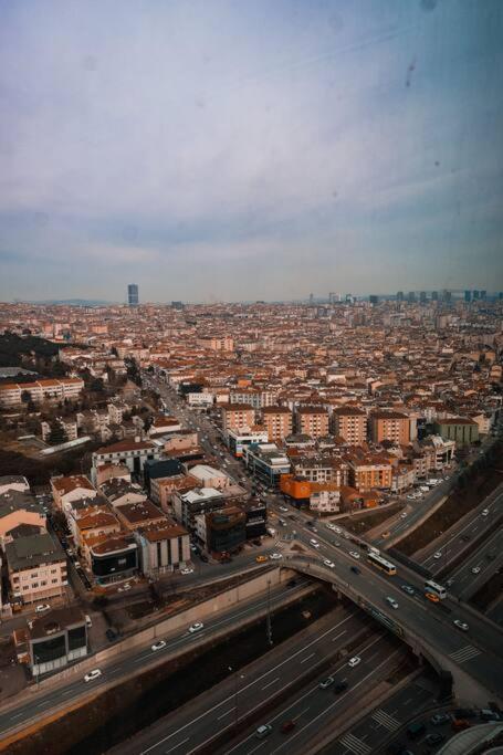 Serviced Luxurious 3+1 In Address Emaar Square Istambul Exterior foto