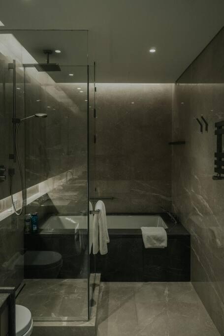 Serviced Luxurious 3+1 In Address Emaar Square Istambul Exterior foto